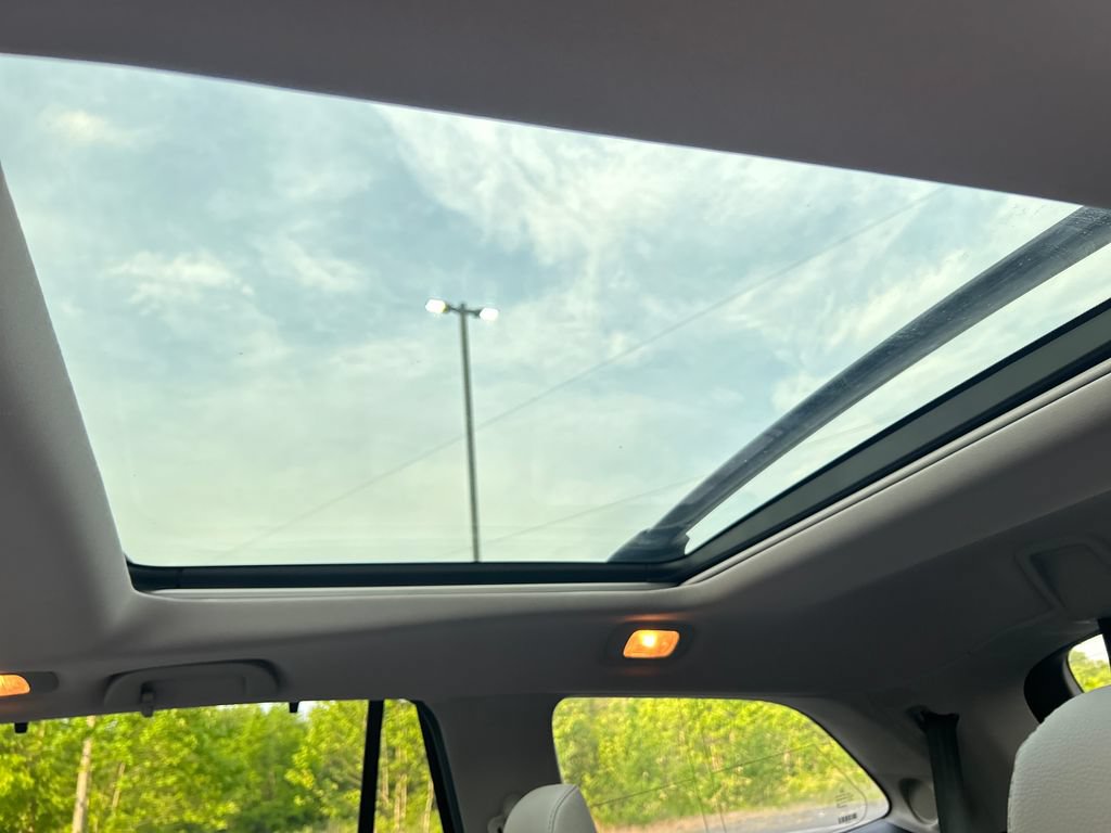 Used 2017 Honda Pilot Elite image 32
