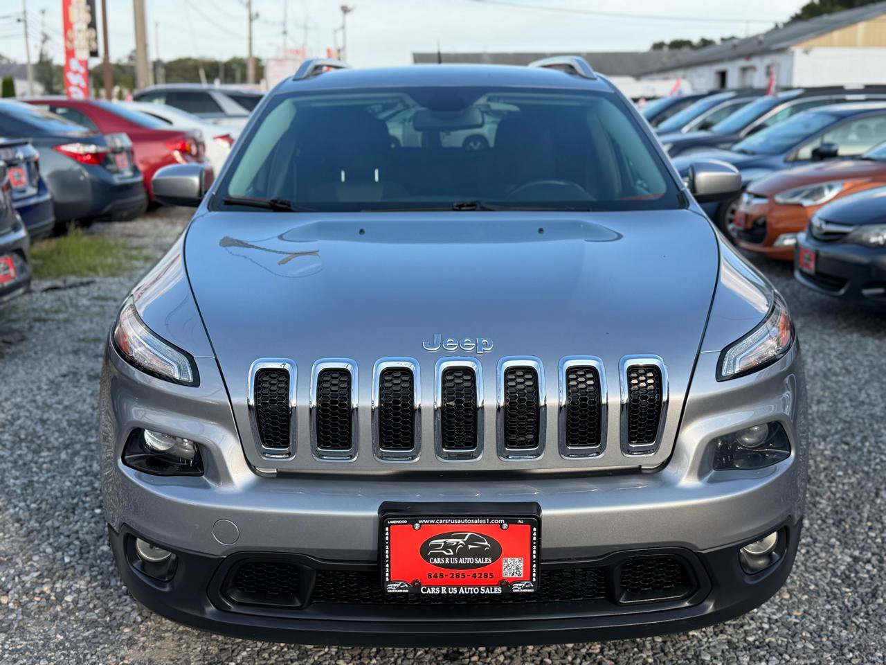 Used 2014 Jeep Cherokee Latitude w/ Cold Weather Group AWD/4WD image 2