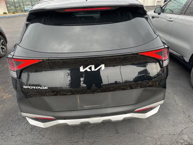 Used 2025 Kia Sportage EX image 5