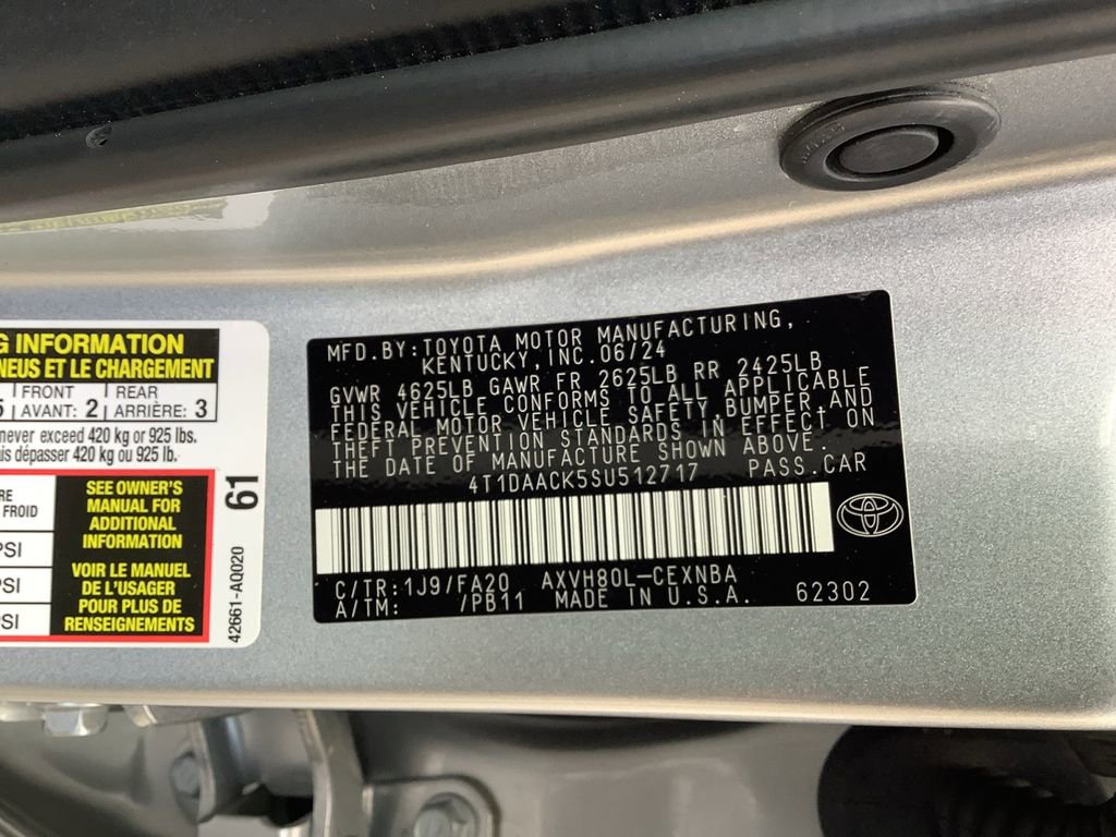 Used 2025 Toyota Camry LE FWD image 30