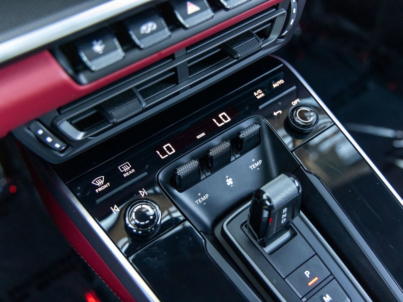 Used 2021 Porsche 911 Turbo S image 40