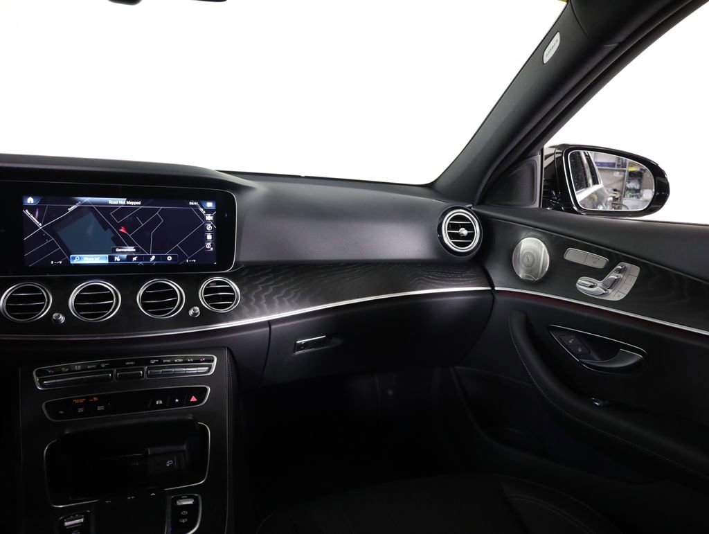 Used 2022 Mercedes-Benz E 450 4MATIC Sedan image 44