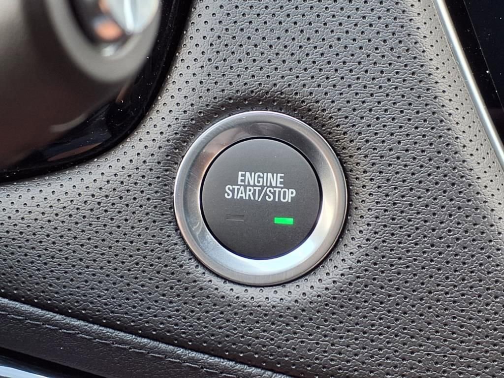 New 2025 Cadillac XT5 Premium Luxury w/ LPO, Floor Liner Package image 23