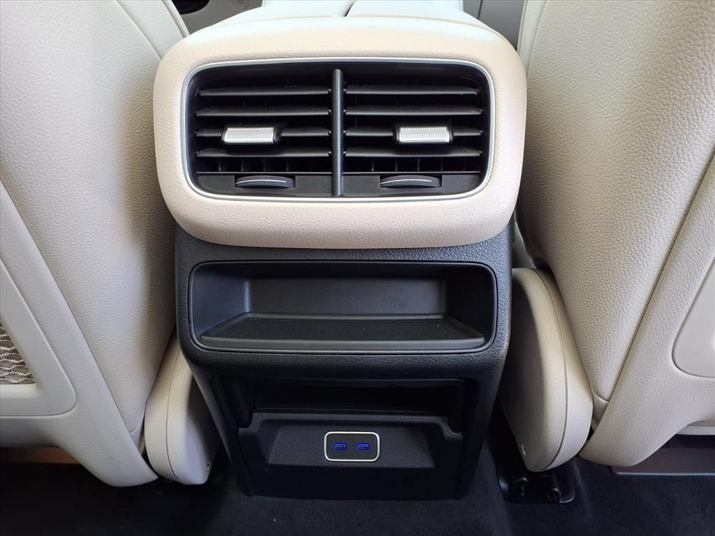 Used 2024 Mercedes-Benz GLE 450e 4MATIC image 14