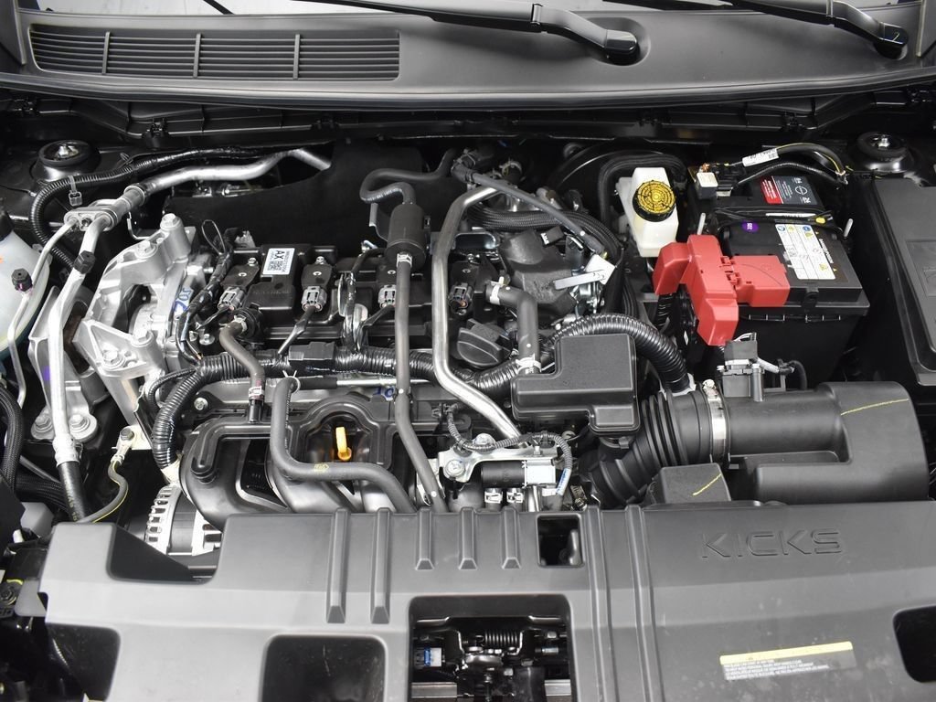 New 2026 Nissan Kicks SR FWD image 35