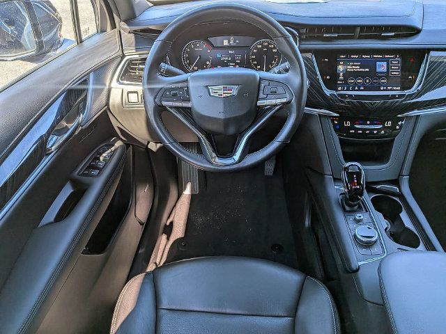 Certified 2025 Cadillac XT6 Premium Luxury AWD/4WD image 21