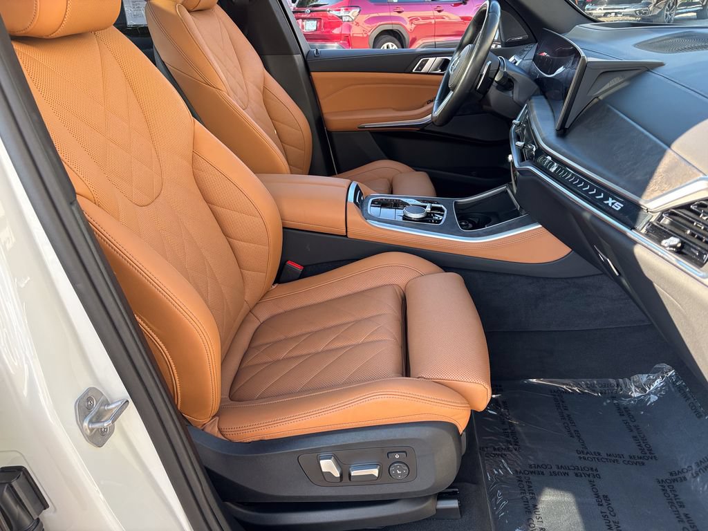 Certified 2024 BMW X5 xDrive40i w/ M Sport Package AWD/4WD image 34
