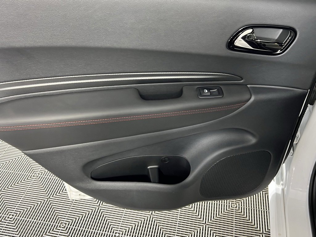Used 2023 Dodge Durango GT image 29