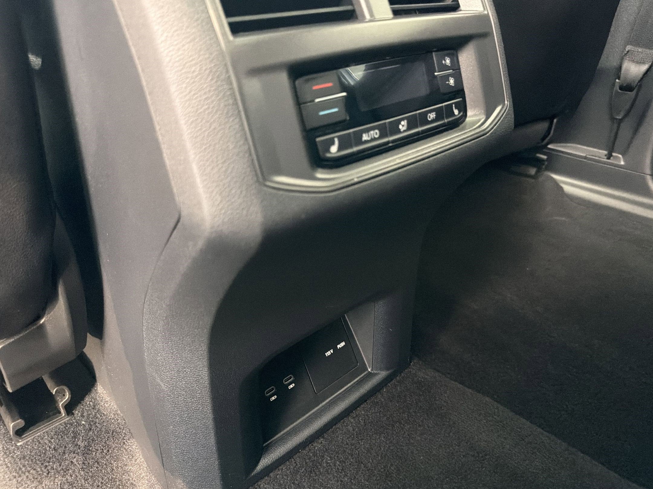 Certified 2023 Volkswagen Atlas SEL Premium AWD/4WD image 33