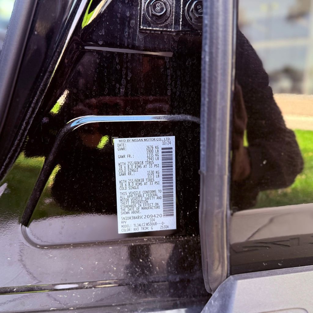 Used 2025 Nissan Pathfinder SV FWD image 34