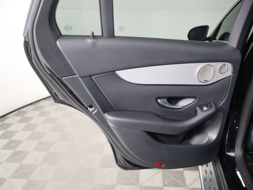 Used 2021 Mercedes-Benz GLC 300 4MATIC Coupe image 26