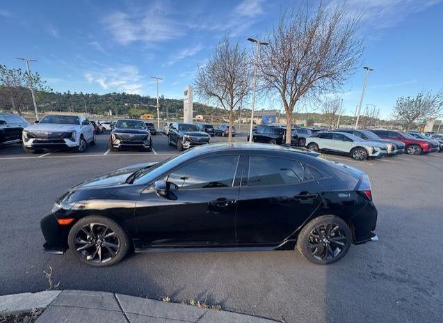 Used 2019 Honda Civic Sport Touring image 5