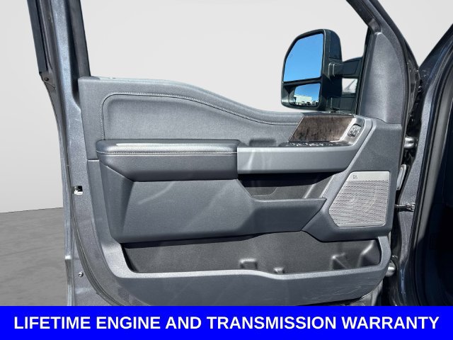 Used 2024 Ford F350 Lariat w/ Sport Appearance Package AWD/4WD image 19