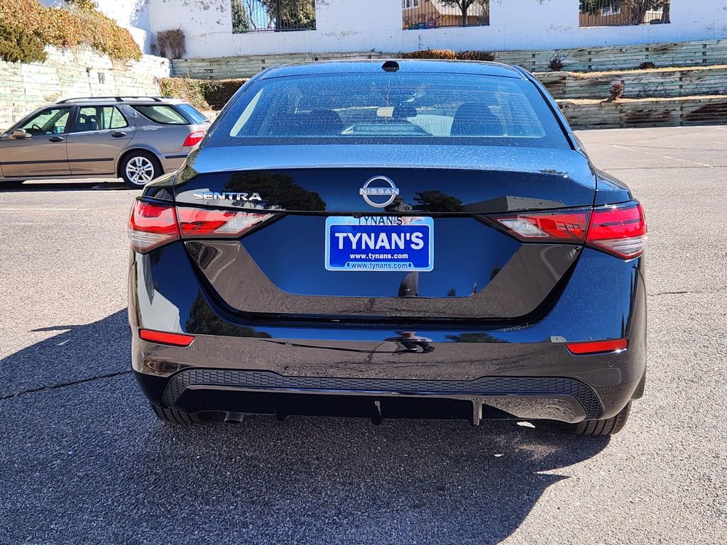 Used 2025 Nissan Sentra SV w/ All-Weather Package FWD image 4