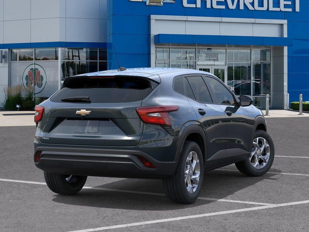 New 2026 Chevrolet Trax LS w/ LS Convenience Package FWD image 4