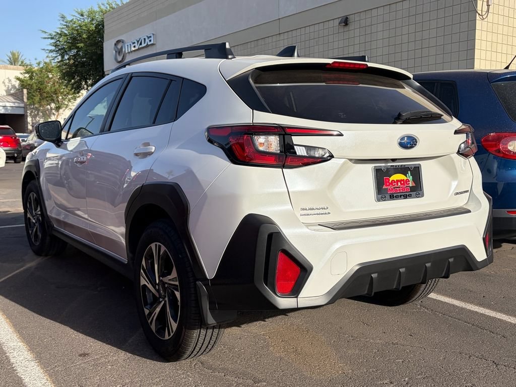 Used 2024 Subaru Crosstrek 2.0i Premium AWD/4WD image 3