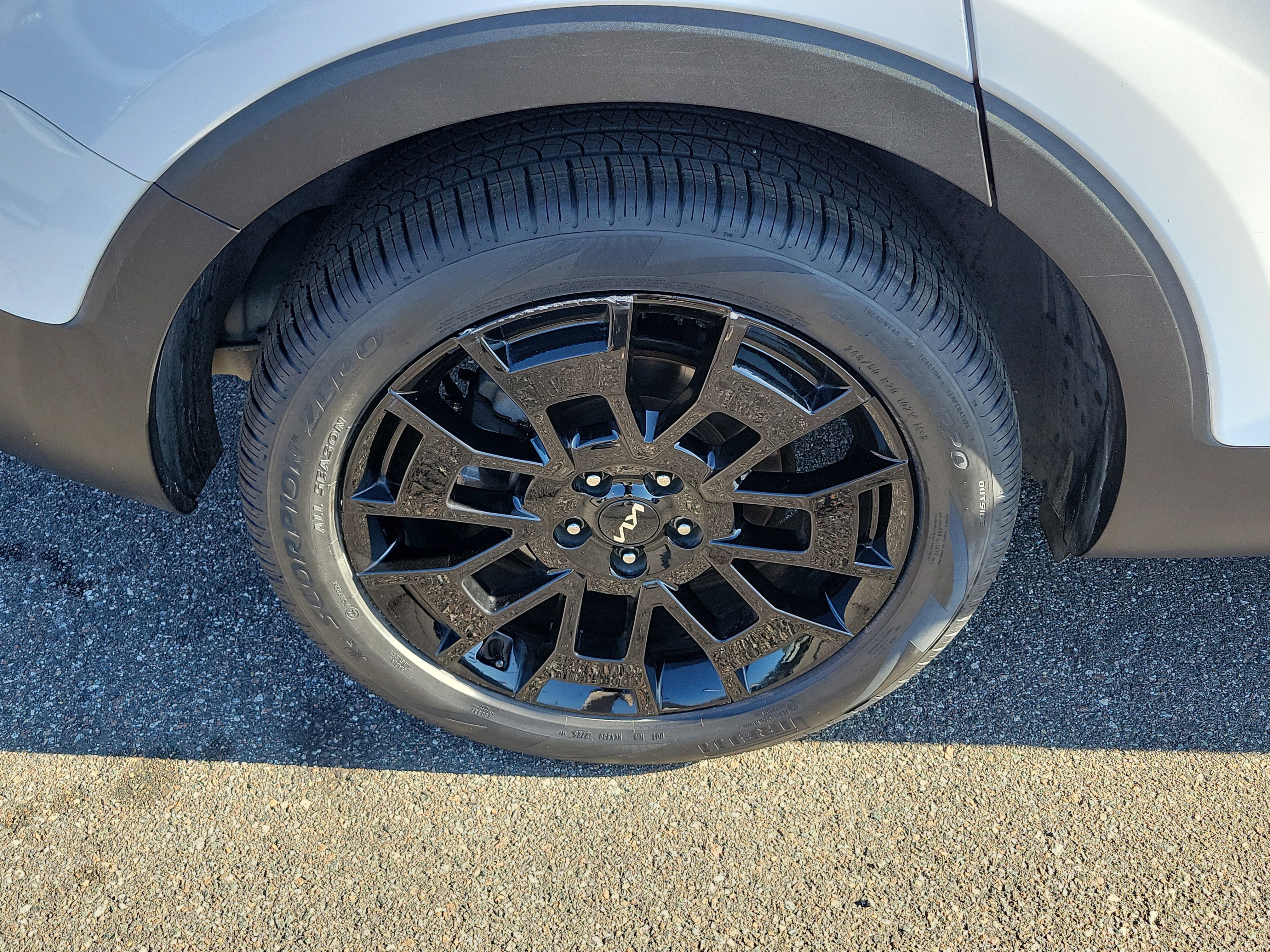 Certified 2022 Kia Telluride SX w/ SX Prestige Package AWD/4WD image 43