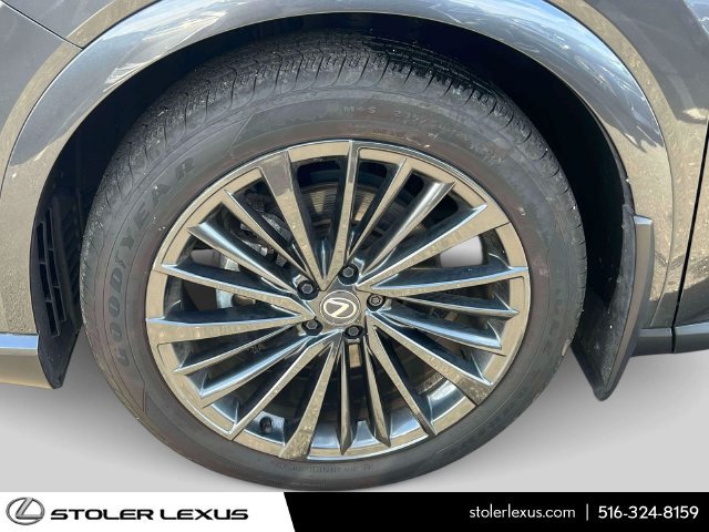 Used 2024 Lexus RX 350 Premium w/ Accessory Package (Z1) AWD/4WD image 8