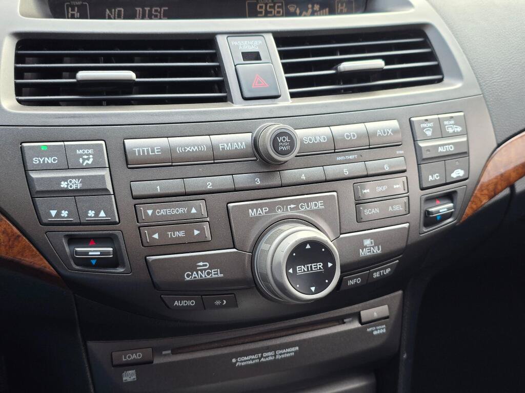 Used 2011 Honda Accord EX-L image 24
