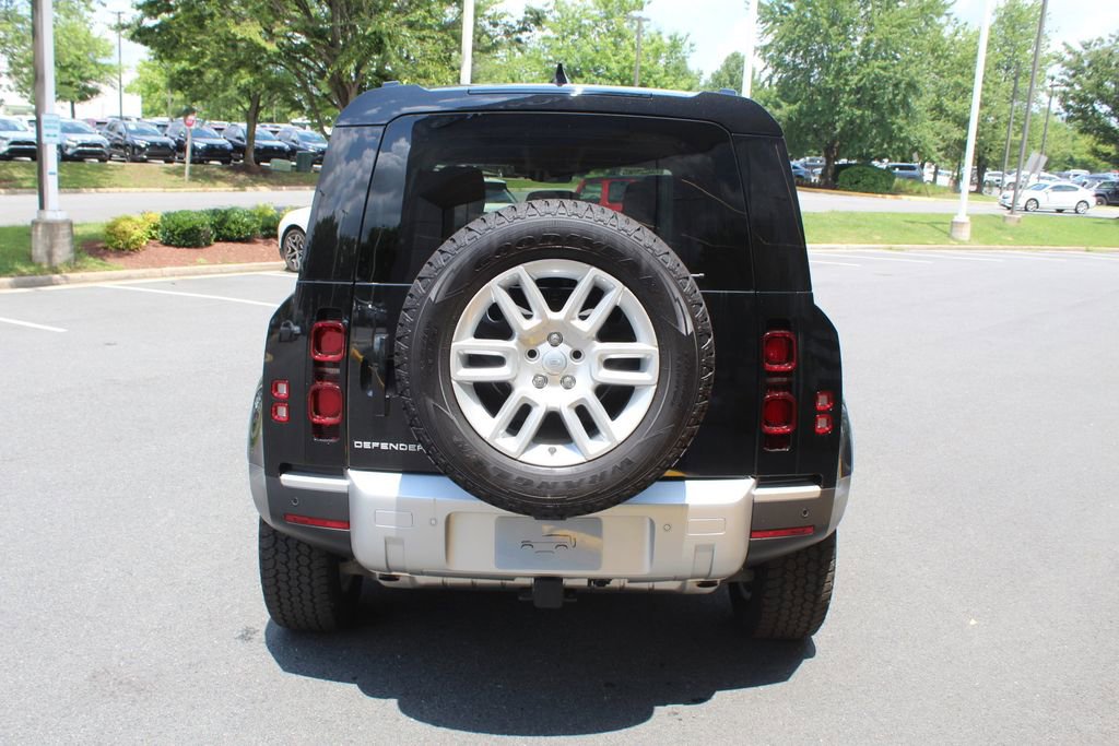 Used 2025 Land Rover Defender 110 S AWD/4WD image 6