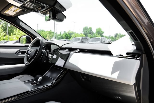 New 2026 Land Rover Range Rover Velar S AWD/4WD image 15