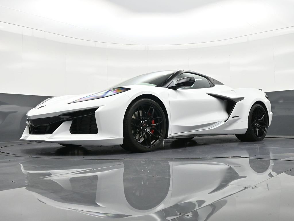 Used 2025 Chevrolet Corvette Z06 image 22