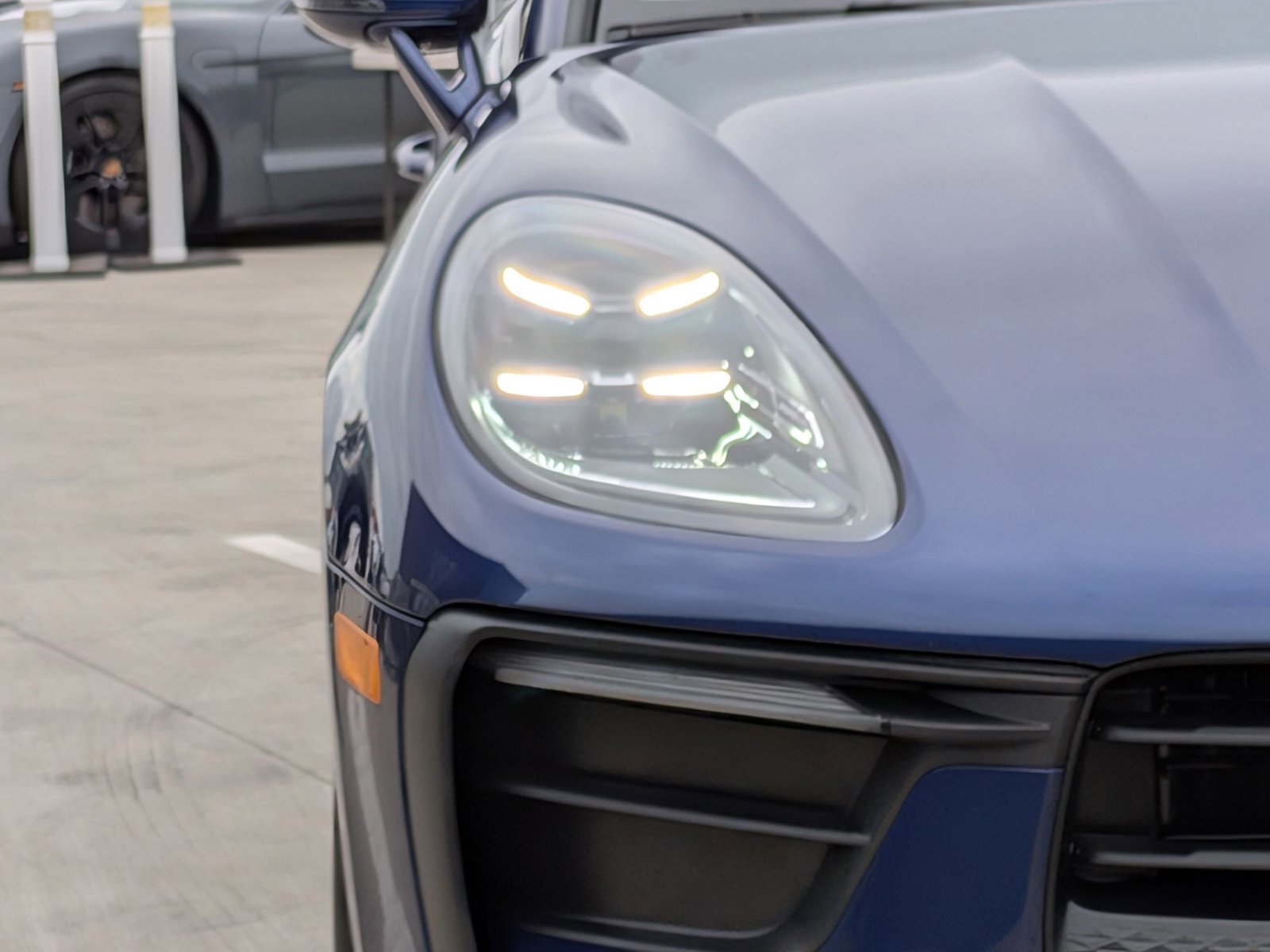 New 2025 Porsche Macan image 12