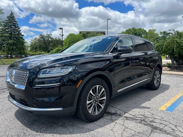 Used 2023 Lincoln Nautilus AWD image 3