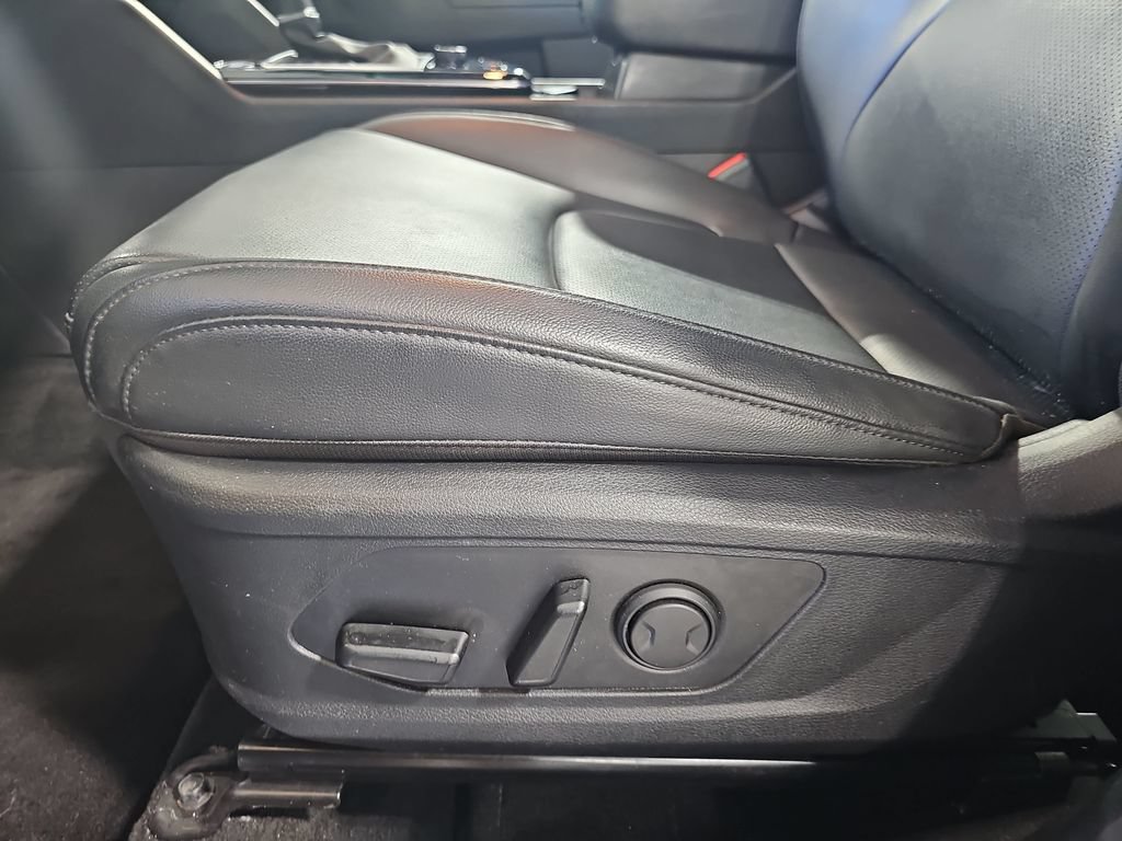 Used 2024 Kia Sportage EX AWD/4WD image 29