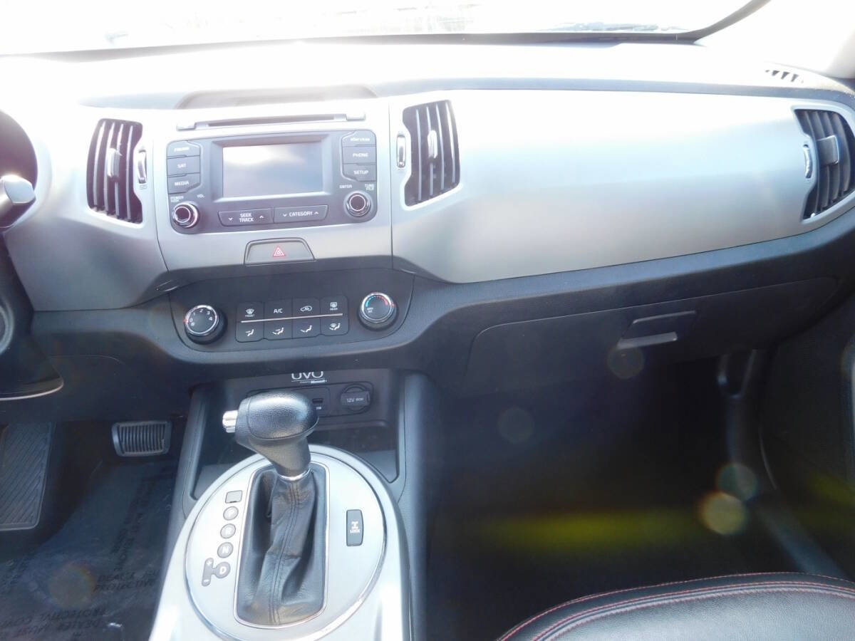 Used 2015 Kia Sportage LX image 8