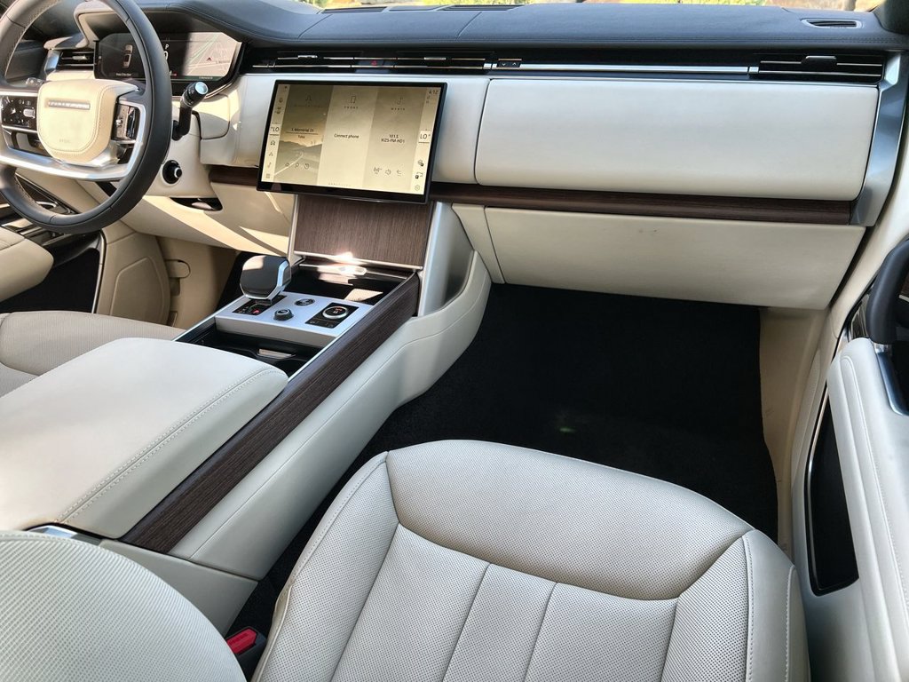 New 2027 Land Rover Range Rover SE AWD/4WD image 14