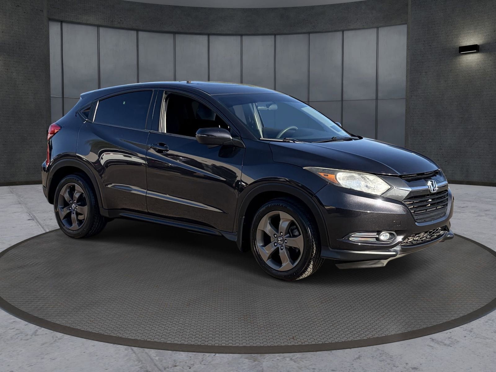 Used 2018 Honda HR-V EX image 8