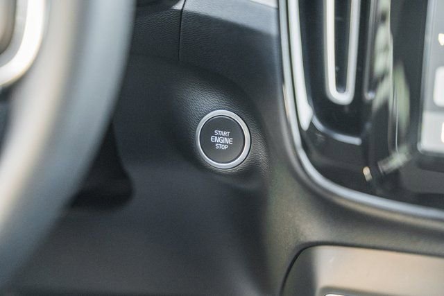 New 2026 Volvo XC40 B5 Ultra w/ Protection Package Premier image 24