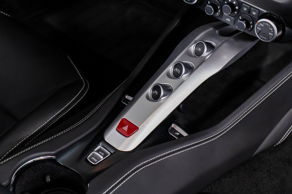 Used 2016 Ferrari California T image 52