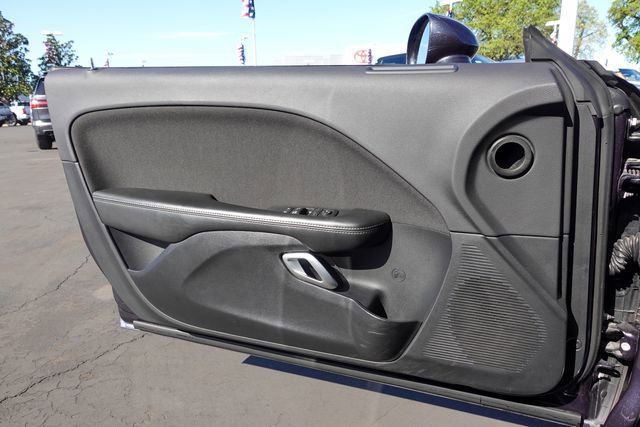 Used 2017 Dodge Challenger R/T image 23