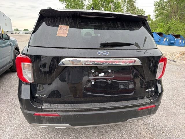 Used 2024 Ford Explorer XLT w/ Equipment Group 202A AWD/4WD image 6
