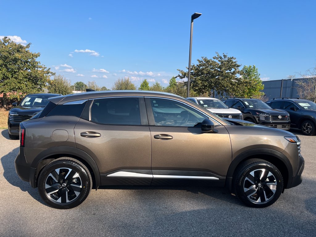 New 2027 Nissan Kicks SV w/ SV Premium Package AWD/4WD image 12