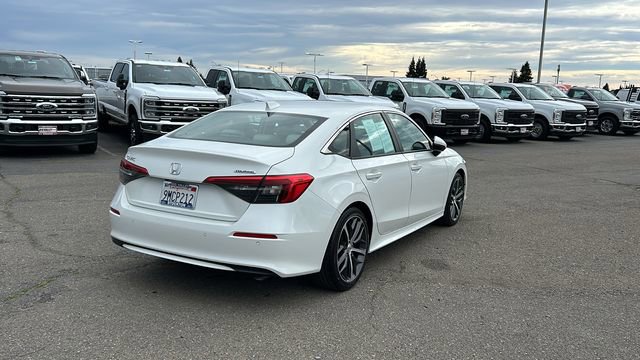 Used 2024 Honda Civic Touring image 3