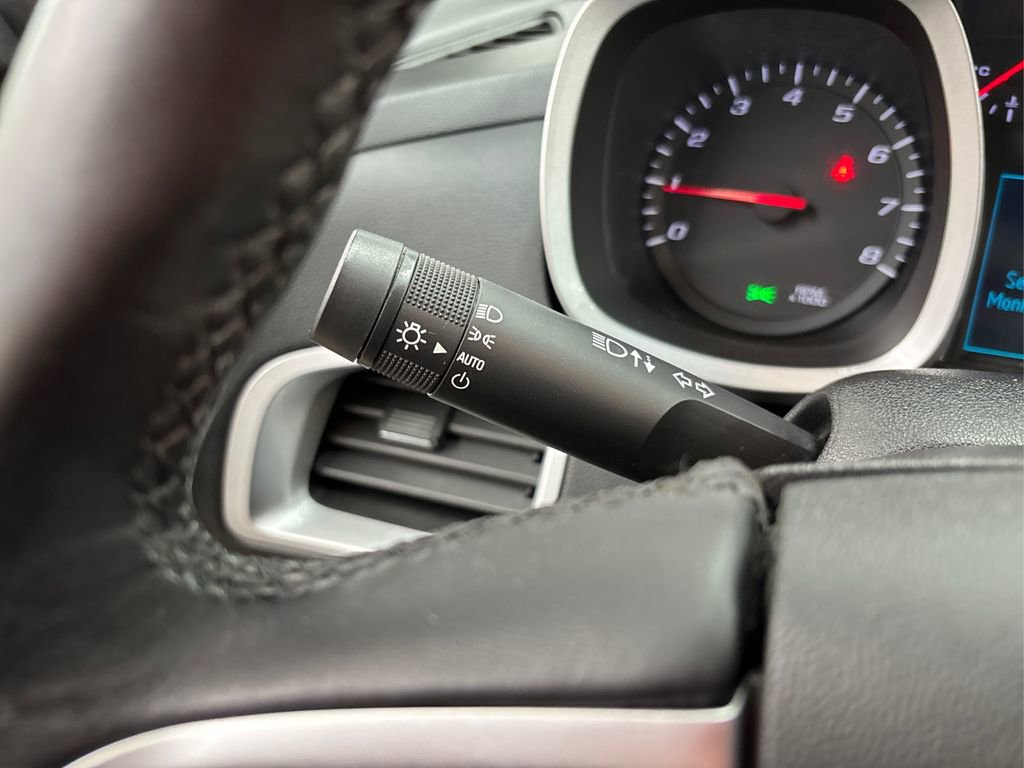 Used 2016 Chevrolet Equinox LT w/ Convenience Package image 24