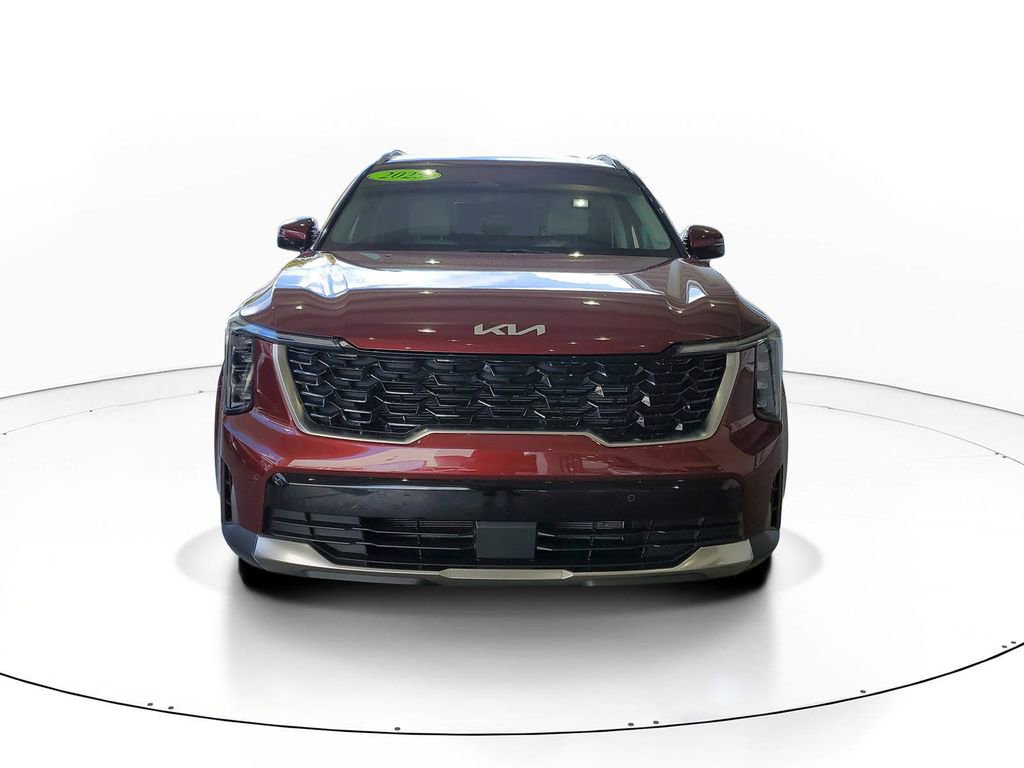 Certified 2025 Kia Sorento S image 2