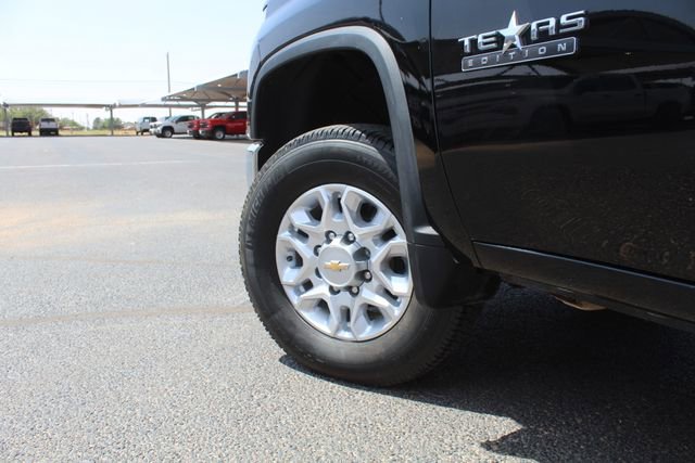 Used 2022 Chevrolet Silverado 2500 LT w/ Texas Edition AWD/4WD image 11