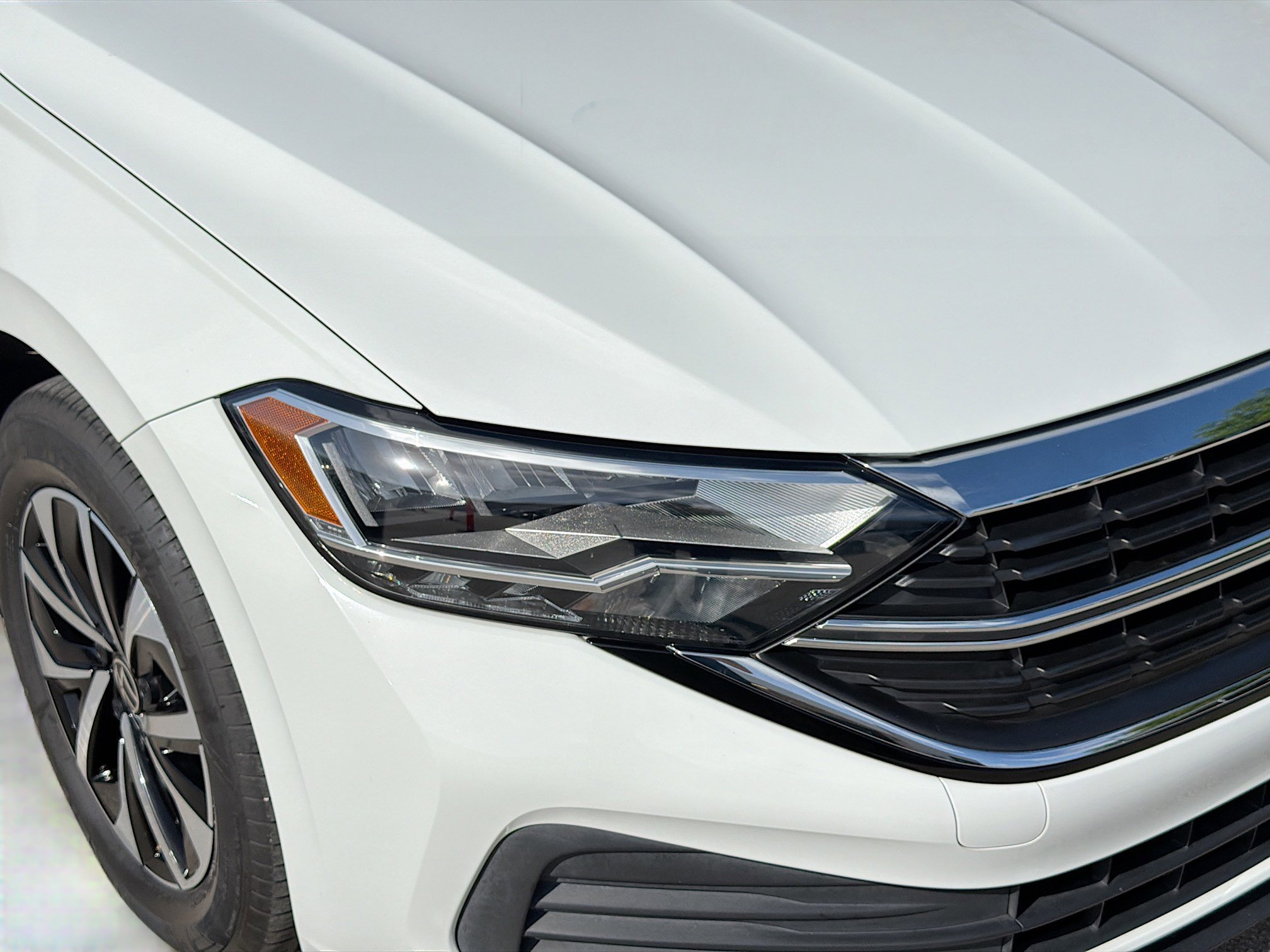 Used 2024 Volkswagen Jetta S image 33