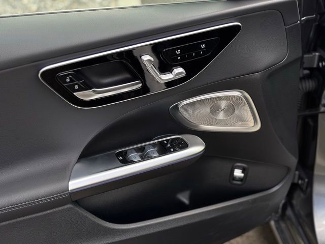 Certified 2025 Mercedes-Benz C 300 4MATIC Sedan image 21