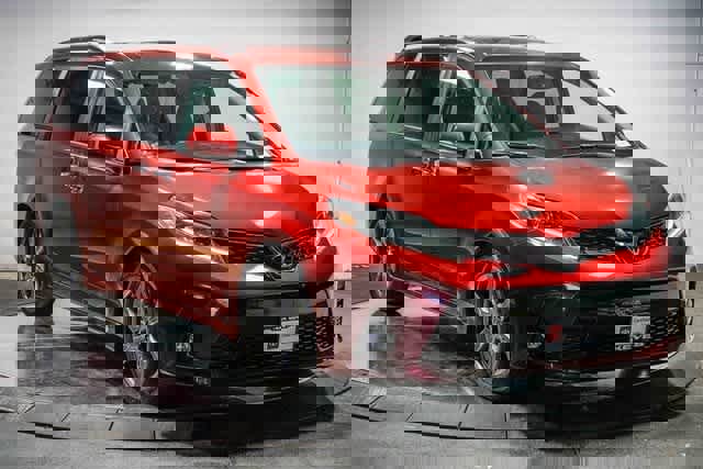 Used 2020 Toyota Sienna SE image 5