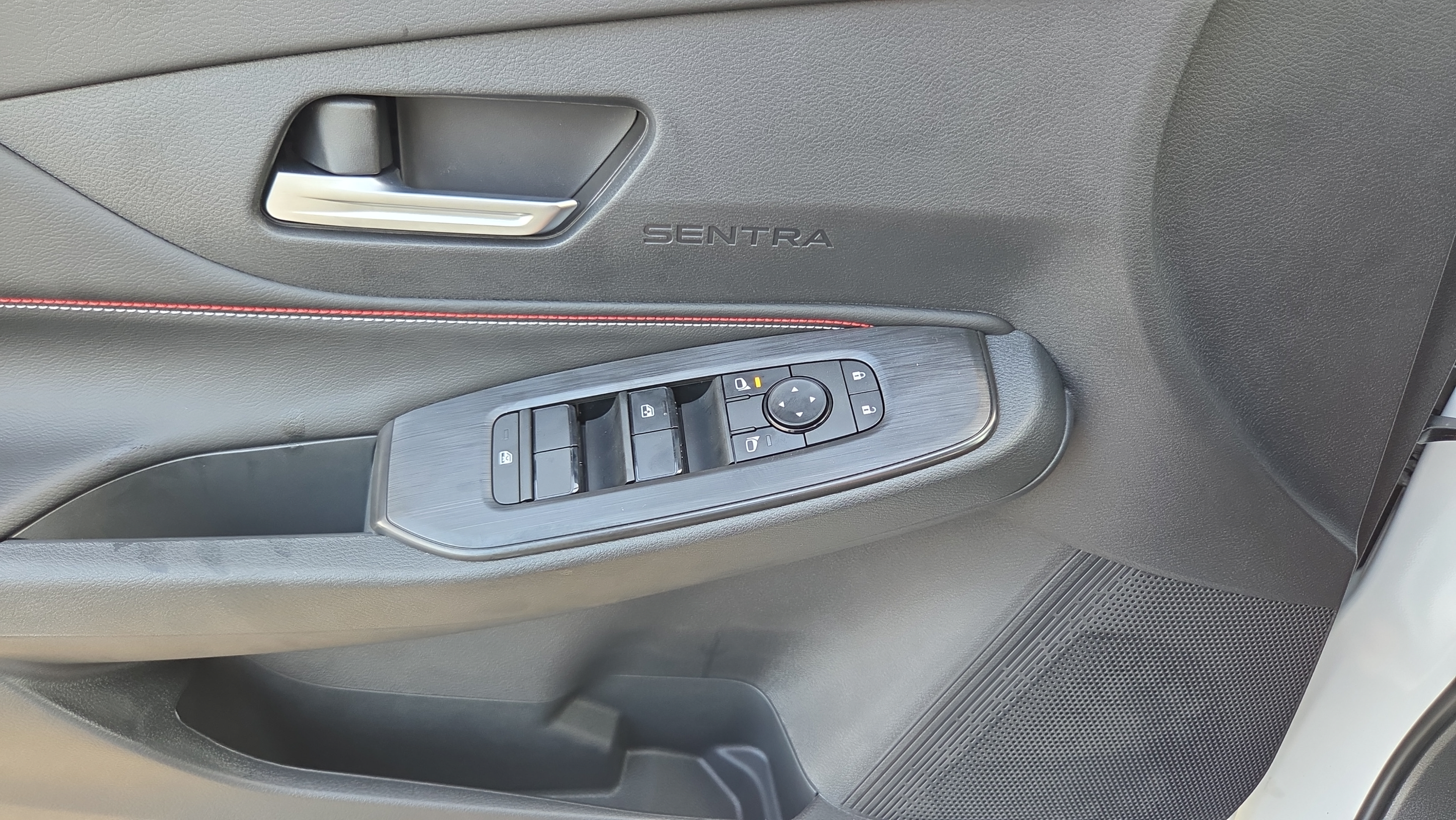 New 2027 Nissan Sentra SR w/ SR All Weather Package FWD image 26