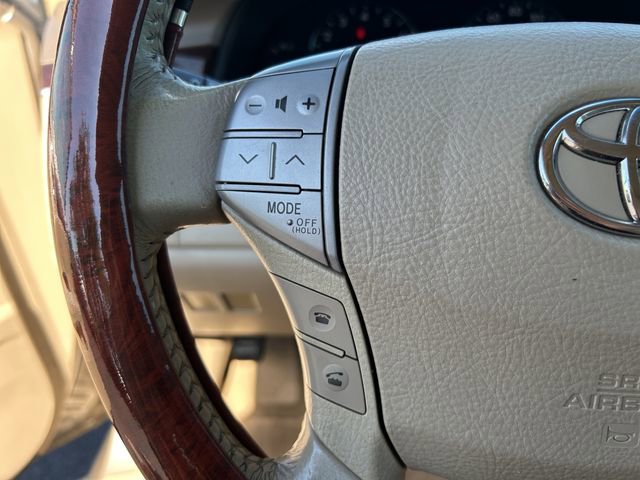 Used 2009 Toyota Avalon XLS image 29