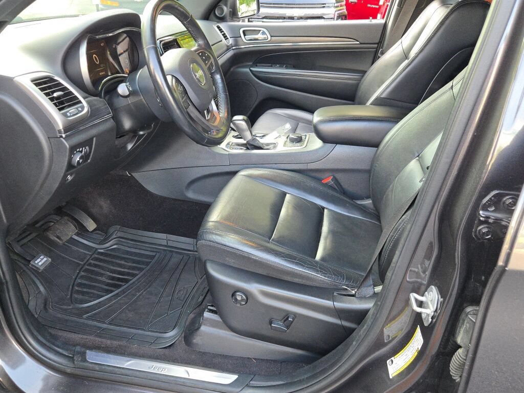 Used 2019 Jeep Grand Cherokee Limited AWD/4WD image 26
