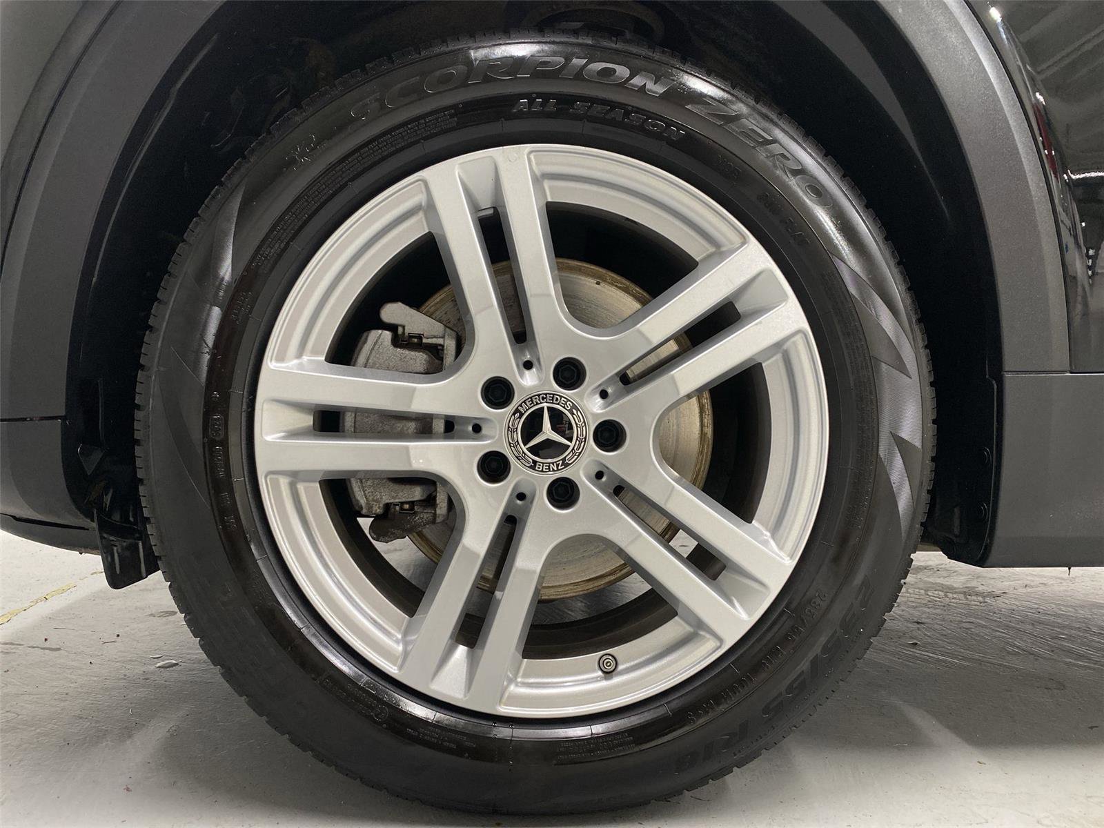 Used 2022 Mercedes-Benz GLB 250 4MATIC image 23