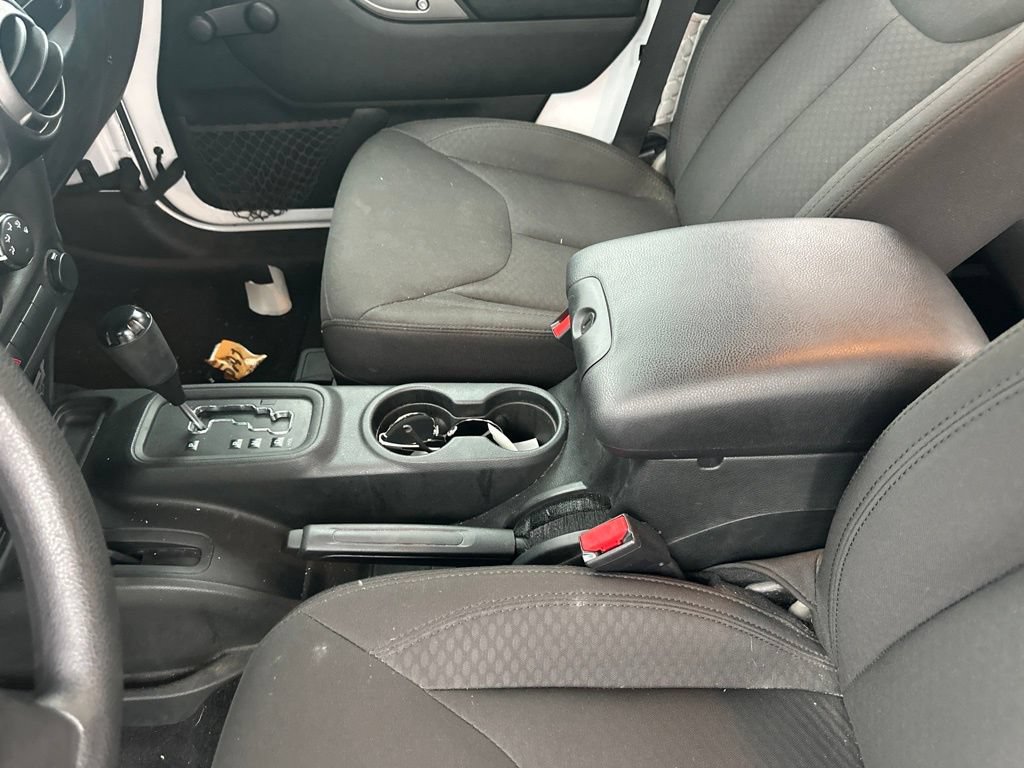 Used 2018 Jeep Wrangler Sport AWD/4WD image 25