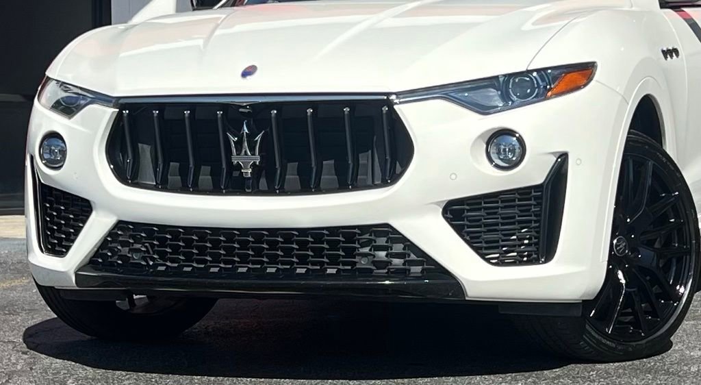 Used 2021 Maserati Levante image 4